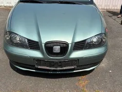 Grün Gebraucht 2002 Seat Ibiza Limousine | 650 € (Guter Preis)