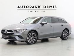 Grau Gebraucht 2021 Mercedes CLA250e Shooting Brake Kombi | 20.985 € (Fairer Preis)