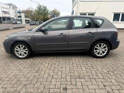 Grau Gebraucht 2004 Mazda 3 Active Limousine | 1.800 € (Fairer Preis)
