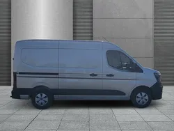 Neu 2025 Renault Master Van | 41.840 € (Etwas zu teuer)