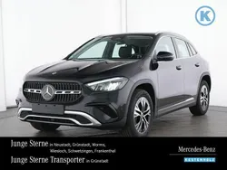 Lack kosmosschwarz Gebraucht 2024 Mercedes GLA250 Progressive SUV | 39.550 € (Guter Preis)