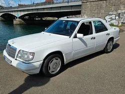 Weiß Gebraucht 1995 Mercedes E200 Elegance Limousine | 7.600 €