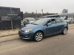 Grün Gebraucht 2012 Opel Astra Limousine | 4.999 € (Guter Preis)