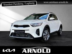 Weiß (schneeweiss) Gebraucht 2024 Kia Stonic Vision SUV | 19.750 € (Guter Preis)