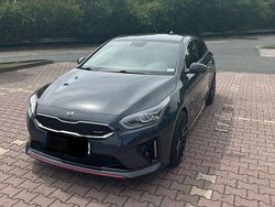 Grau Gebraucht 2019 Kia ProCeed Kleinwagen | 18.500 € (Guter Preis)