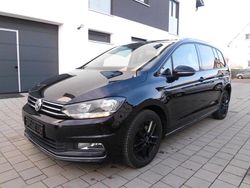 Schwarz Gebraucht 2017 VW Touran Sound Van / Kleinbus | 12.490 € (Fairer Preis)
