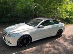 Weiß Gebraucht 2011 Mercedes E350 AMG Cabrio | 20.300 € (Teuer)