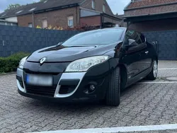 Schwarz Gebraucht 2008 Renault Mégane Coupé Coupé | 3.800 €