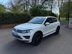 Weiß Gebraucht 2017 VW Touareg R-line SUV | 26.999 € (Fairer Preis)