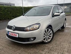 Silber Gebraucht 2011 VW Golf VI Team Limousine | 5.990 € (Fairer Preis)