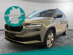 Steelgrau Gebraucht 2025 Skoda Karoq Selection SUV | 32.670 € (Guter Preis)