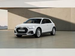 Weiß (cortinaweiß) Neu 2025 Audi A1 Comfort Kleinwagen | 23.990 € (Guter Preis)