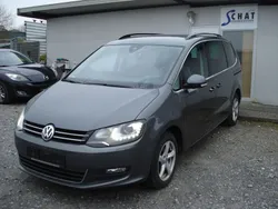 Grau Gebraucht 2019 VW Sharan Comfortline Van / Kleinbus | 12.950 €