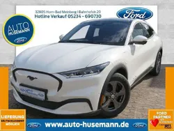 Weiß Gebraucht 2022 Ford Mustang Mach-E Basis SUV | 47.950 €