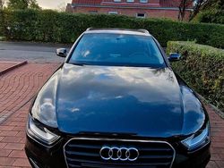 Schwarz Gebraucht 2015 Audi A4 S-Line Kombi | 13.000 € (Guter Preis)