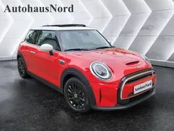Rot Gebraucht 2022 Mini Cooper SE Classic Kleinwagen | 19.900 € (Fairer Preis)