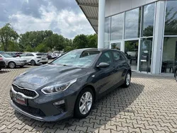 Grau Gebraucht 2021 Kia Ceed Edition 7 Limousine | 12.900 € (Guter Preis)