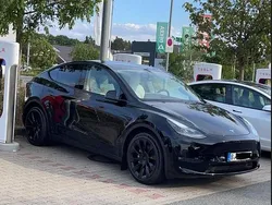 Schwarz Gebraucht 2023 Tesla Model Y SUV | 28.500 € (Guter Preis)