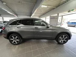 Selenitgrau (metallic) Gebraucht 2020 Mercedes GLC300e AMG SUV | 34.700 € (Fairer Preis)