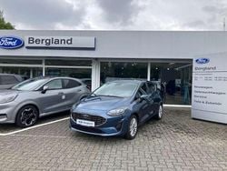 Lackierung metallic "chrome blue" blau Gebraucht 2023 Ford Fiesta Titanium Kleinwagen | 18.480 € (Guter Preis)