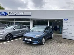 Lackierung metallic "chrome blue" blau Gebraucht 2023 Ford Fiesta Titanium Kleinwagen | 18.480 € (Guter Preis)