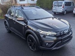 Perlmuttschwarz Gebraucht 2024 Dacia Sandero Extreme Kleinwagen | 15.990 € (Guter Preis)