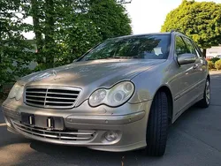 Grau Gebraucht 2005 Mercedes C320 Kombi | 2.800 € (Guter Preis)