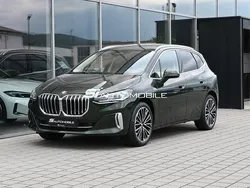 Grün Gebraucht 2023 BMW 223 Active Tourer Luxury Line Van / Kleinbus | 37.450 € (Fairer Preis)