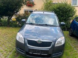 Grau Gebraucht 2008 Skoda Roomster Kombi | 4.500 € (Teuer)