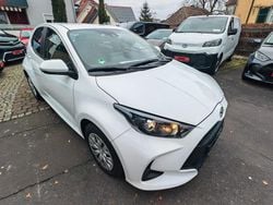 Weiß Gebraucht 2024 Toyota Yaris Comfort Kleinwagen | 14.900 € (Fairer Preis)