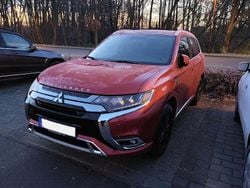 Rot Gebraucht 2019 Mitsubishi Outlander P-HEV Intro Edition SUV | 24.900 € (Etwas zu teuer)