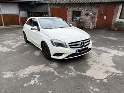 Weiß Gebraucht 2012 Mercedes A180 Style Limousine | 7.500 € (Teuer)