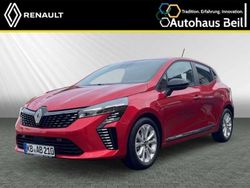 Rot Gebraucht 2024 Renault Clio V Evolution Limousine | 21.350 € (Etwas zu teuer)