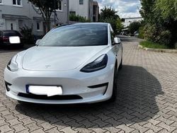 Weiß Gebraucht 2022 Tesla Model 3 Standard Range Limousine | 29.500 € (Fairer Preis)