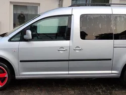 Silber Gebraucht 2011 VW Caddy Maxi Van / Kleinbus | 12.450 €
