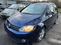 Blau Gebraucht 2010 VW Golf Plus Cross Team Van / Kleinbus | 4.900 € (Fairer Preis)
