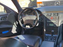 Blau Gebraucht 1998 Mercedes E430 Avantgarde Limousine | 5.799 € (Teuer)