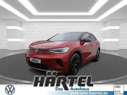 Kings red, metallic Gebraucht 2023 VW ID.5 GTX SUV | 42.800 € (Teuer)