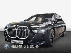 Schwarz Gebraucht 2023 BMW M760e Efficient Dynamics Limousine | 105.911 € (Fairer Preis)