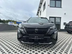 Schwarz Gebraucht 2024 Peugeot 2008 Allure SUV | 21.900 € (Guter Preis)