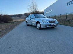 Silber Gebraucht 2003 Mercedes C180 Classic Limousine | 2.500 € (Fairer Preis)