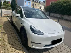Weiß Gebraucht 2024 Tesla Model Y Long Range AWD SUV | 43.000 € (Fairer Preis)