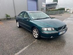 Gebraucht 2001 Volvo S60 Limousine | 2.900 € (Fairer Preis)