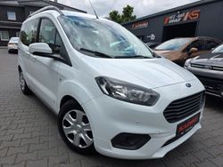 Weiß Gebraucht 2021 Ford Tourneo Courier Trend Van / Kleinbus | 11.450 € (Fairer Preis)