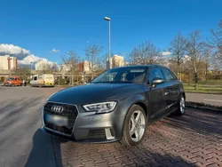 Silber Gebraucht 2017 Audi A3 Sport Limousine | 12.300 € (Fairer Preis)