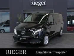 Black metallic Gebraucht 2023 Mercedes EQV300 Van / Kleinbus | 44.899 € (Guter Preis)