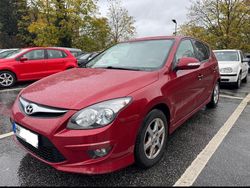 Rot Gebraucht 2011 Hyundai i30 Edition+ Limousine | 4.600 € (Fairer Preis)