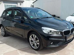 Schwarz Gebraucht 2017 BMW 218 Advantage Van | 9.990 € (Fairer Preis)