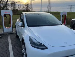 Weiß Gebraucht 2022 Tesla Model Y Long Range SUV | 39.000 € (Fairer Preis)