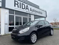 Schwarz Gebraucht 2012 Kia Rio Edition 7 Limousine | 6.490 € (Fairer Preis)